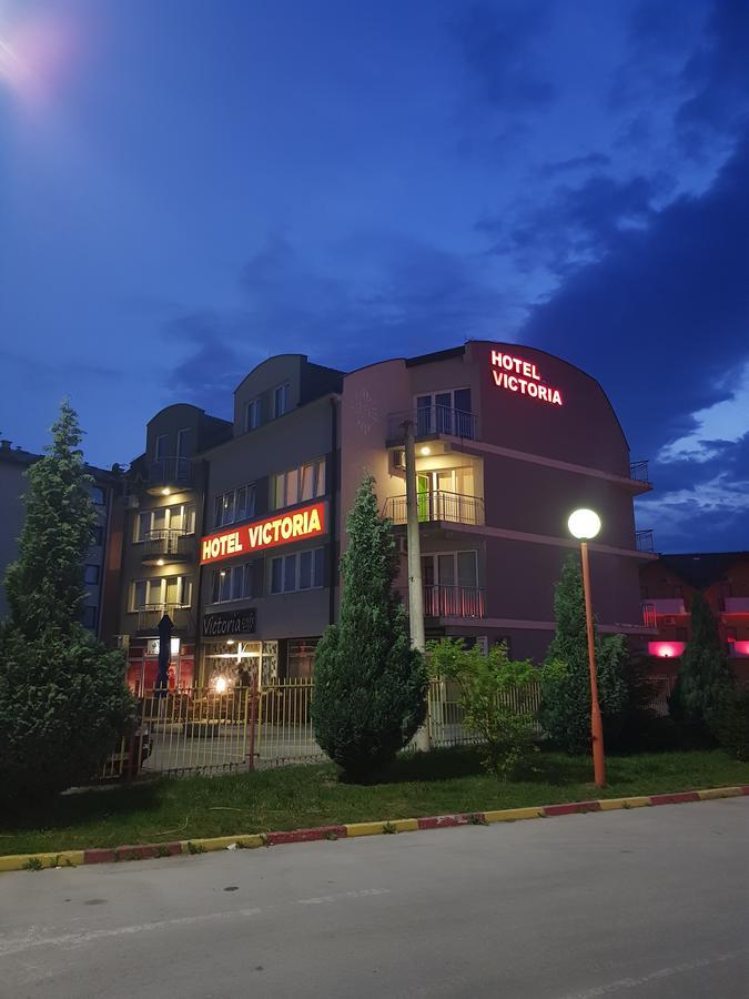Hotel Victoria Lukavica Екстер'єр фото