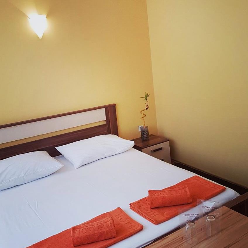 Hotel Victoria Lukavica Екстер'єр фото